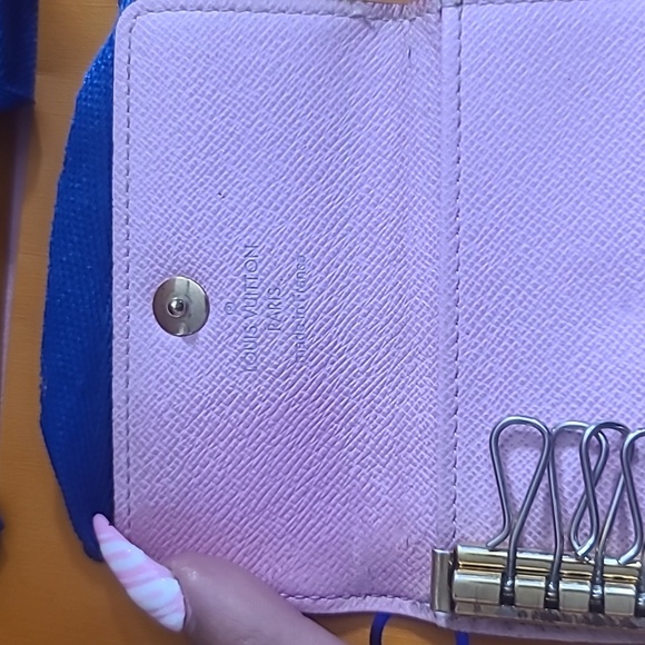 LOUIS VUITTON AUTHENTIC TAKASKI MURAKAMI LEATHER KEYHOLDER 💠✨️RARE✨️ 💠 - Picture 5 of 9